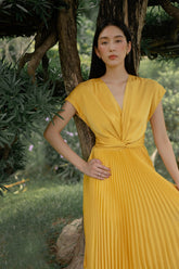 Silk Midi Dress with Pleated Skirt, Cap Sleeves and Front Twist Detail for Elegant Events